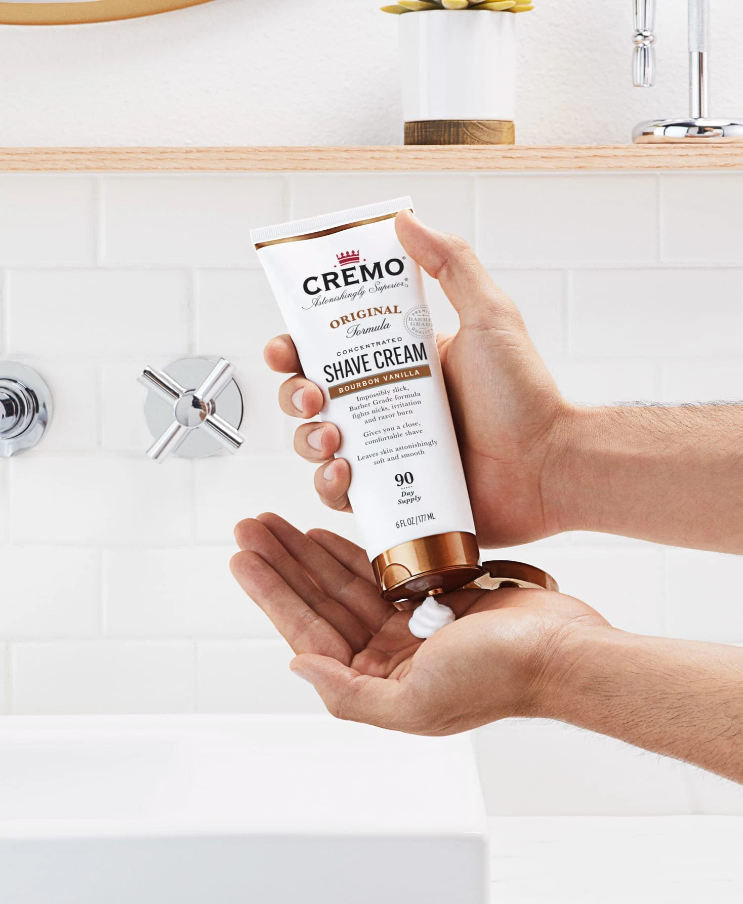 Bourbon Vanilla Shave Cream 5 Bourbon Vanilla Shave Cream - Image 3